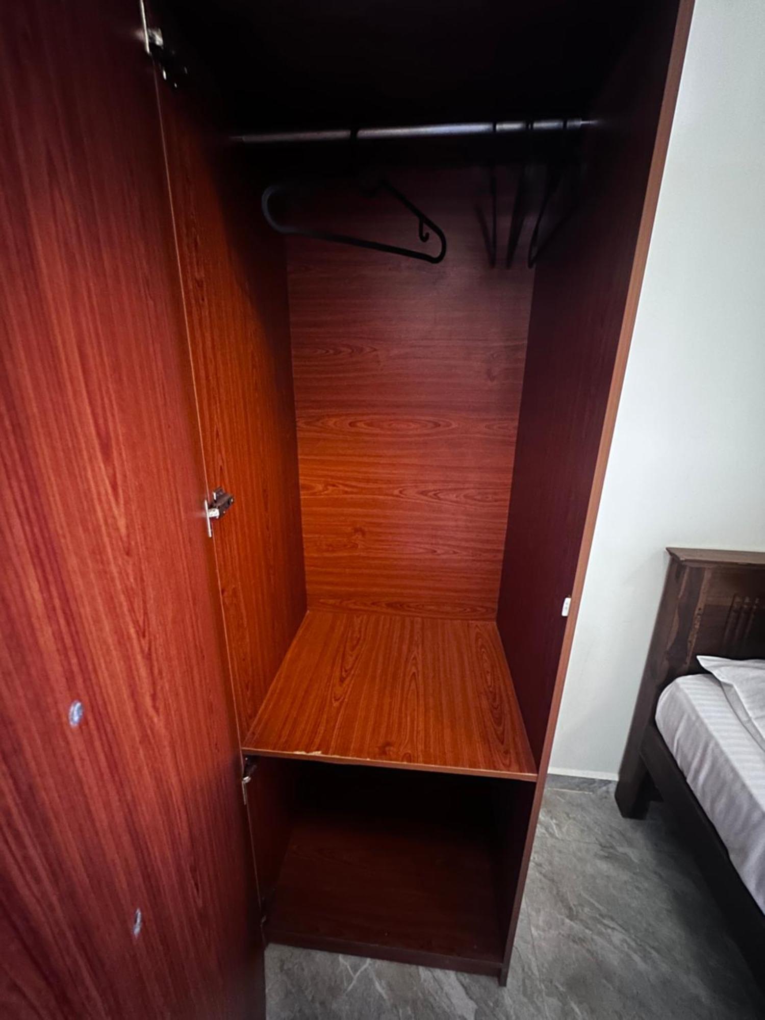N Joy Inn Trincomalee Eksteriør billede